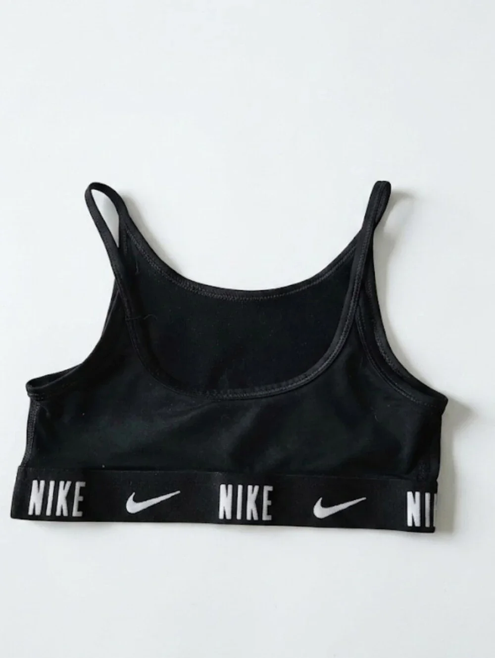 Nike TrophyOlder Kids' (Girls') Sports Bra